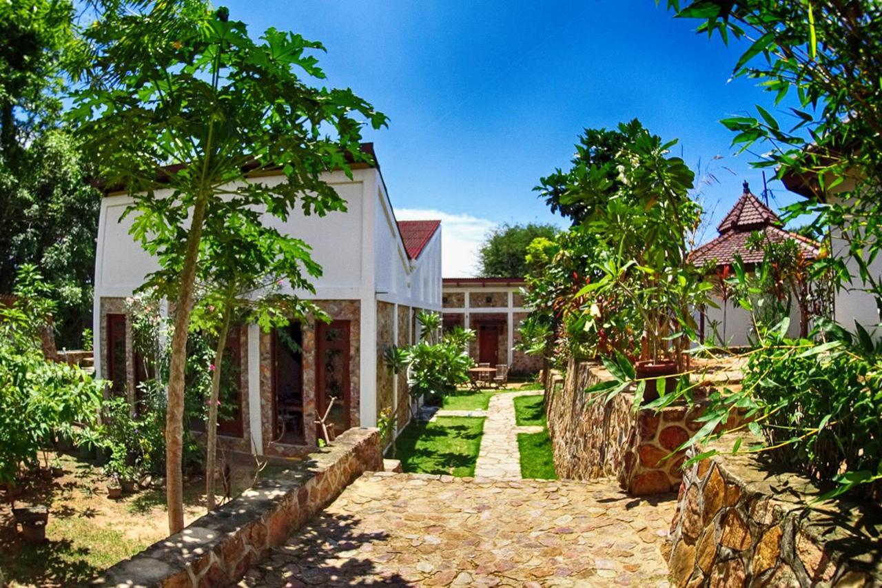 Ayu Hotel Karimunjawa Εξωτερικό φωτογραφία