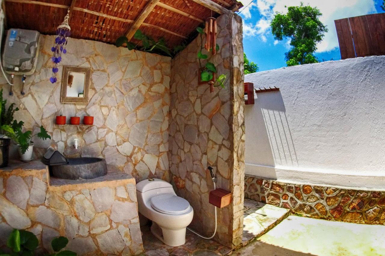 Ayu Hotel Karimunjawa Εξωτερικό φωτογραφία