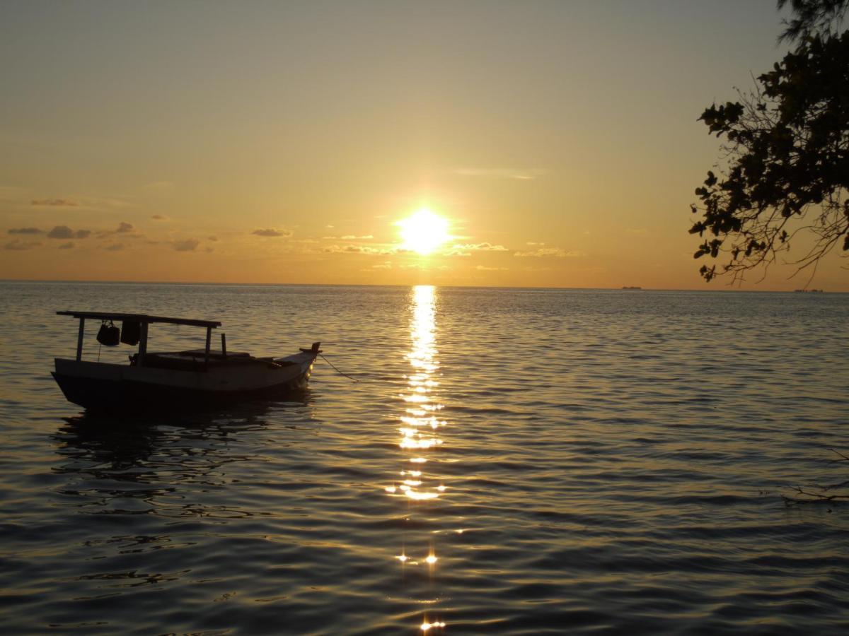 Ayu Hotel Karimunjawa Εξωτερικό φωτογραφία