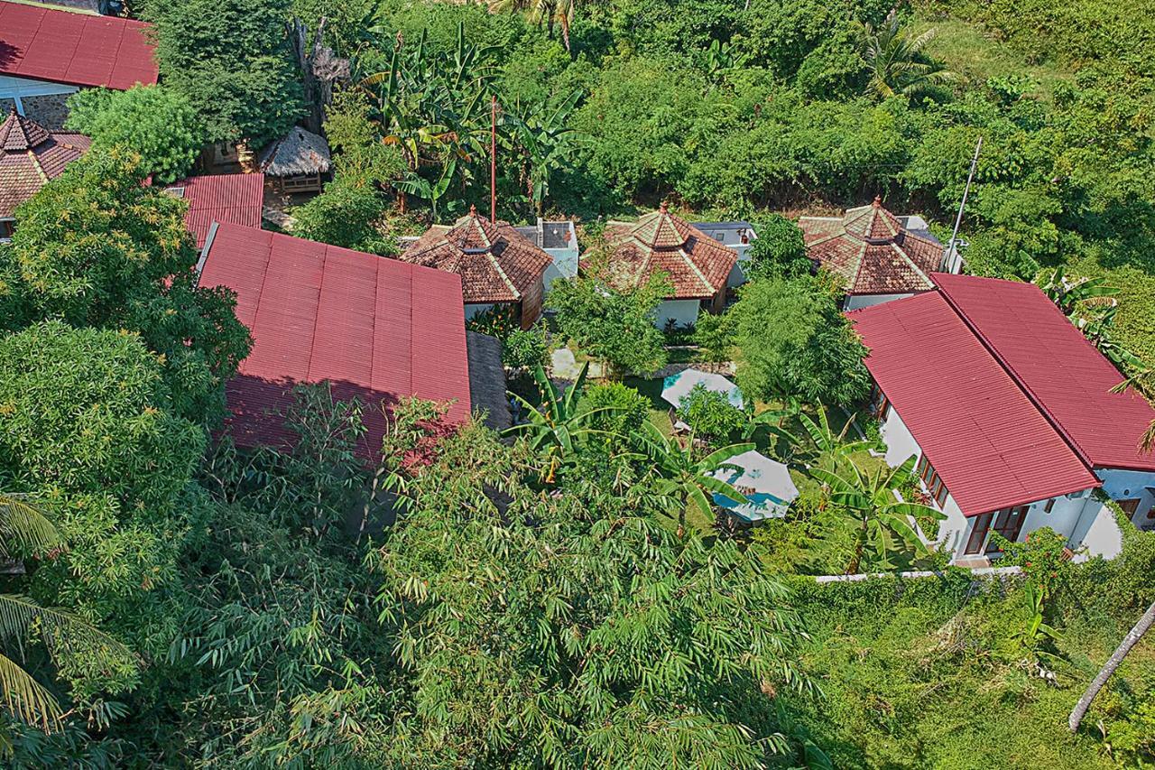 Ayu Hotel Karimunjawa Εξωτερικό φωτογραφία